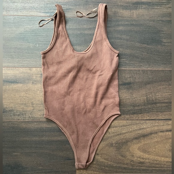 Zara Bodysuit - Picture 1 of 2